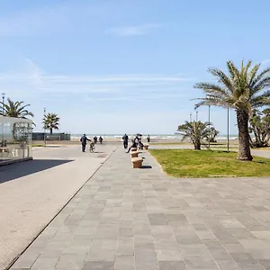 Appartamento Fronte Mare - - Movida, Viareggio